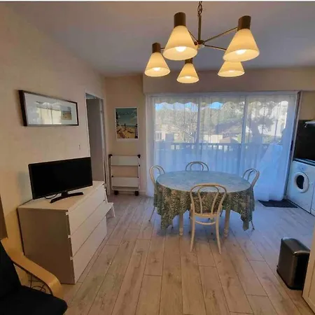 Apartment Athena Proche Centre